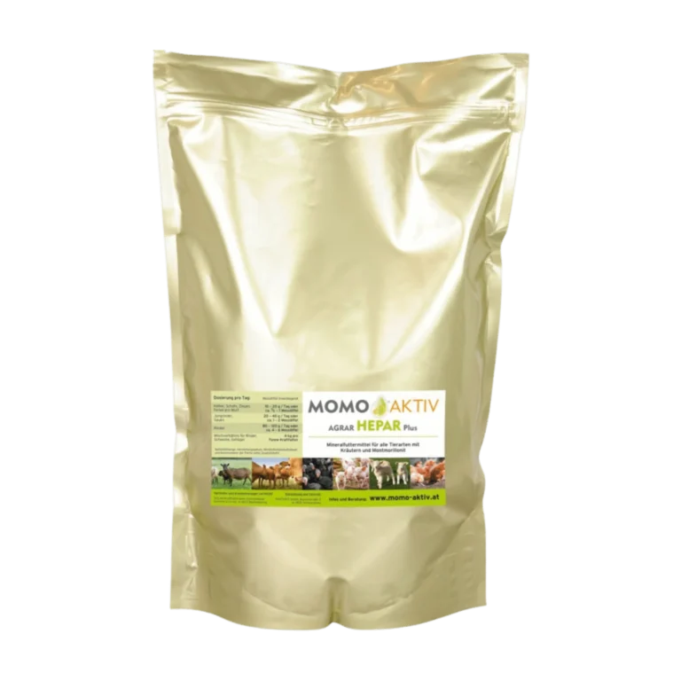 Eine goldene Verpackung von MOMO-AKTIV HORSE HEPAR Plus mit einem Etikett, das mehrere Pferde in verschiedenen Situationen zeigt