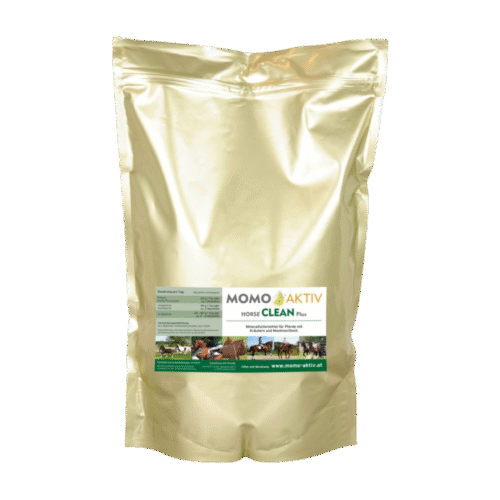 Eine goldene Verpackung von MOMO-AKTIV HORSE CLEAN Plus mit einem Etikett, das verschiedene Pferde zeigt