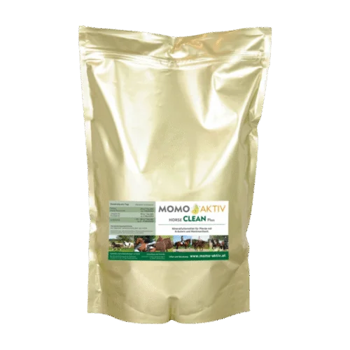 Eine goldene Verpackung von MOMO-AKTIV HORSE CLEAN Plus mit einem Etikett, das verschiedene Pferde zeigt