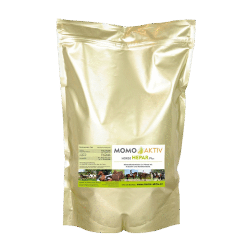 Eine goldene Verpackung von MOMO-AKTIV HORSE HEPAR Plus mit einem Etikett, das mehrere Pferde in verschiedenen Situationen zeigt